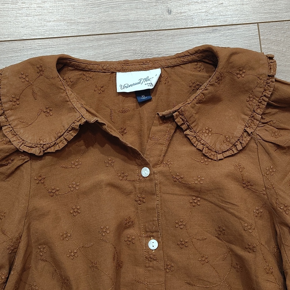 Universal Thread Burnt Orange, Eyelet Button Front Blouse,  Ladies X-Small - Picture 4 of 7